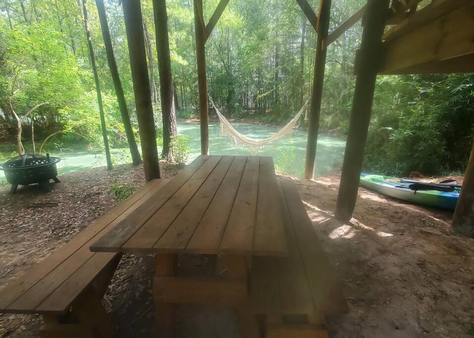 Waterfront Treehouse In A Magical Forest Waller Eksteriør bilde